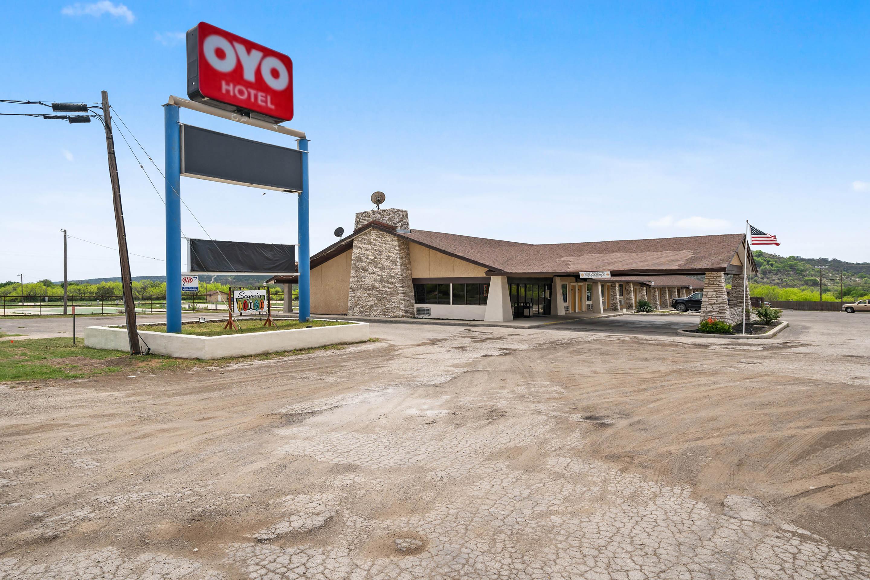 Oyo Hotel Junction Tx I-10 Exterior photo