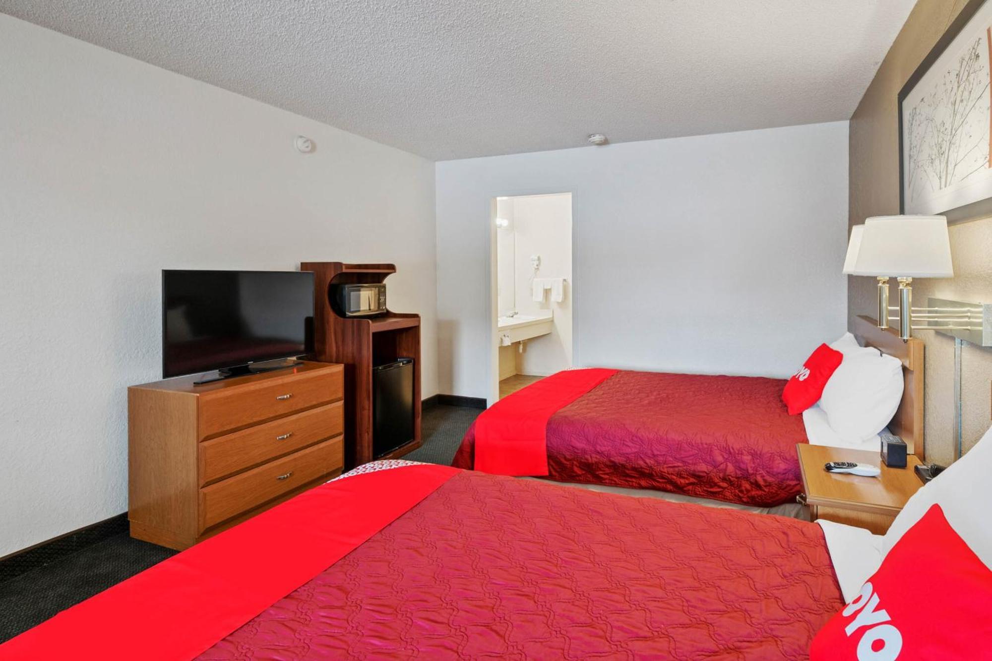 Oyo Hotel Junction Tx I-10 Exterior photo